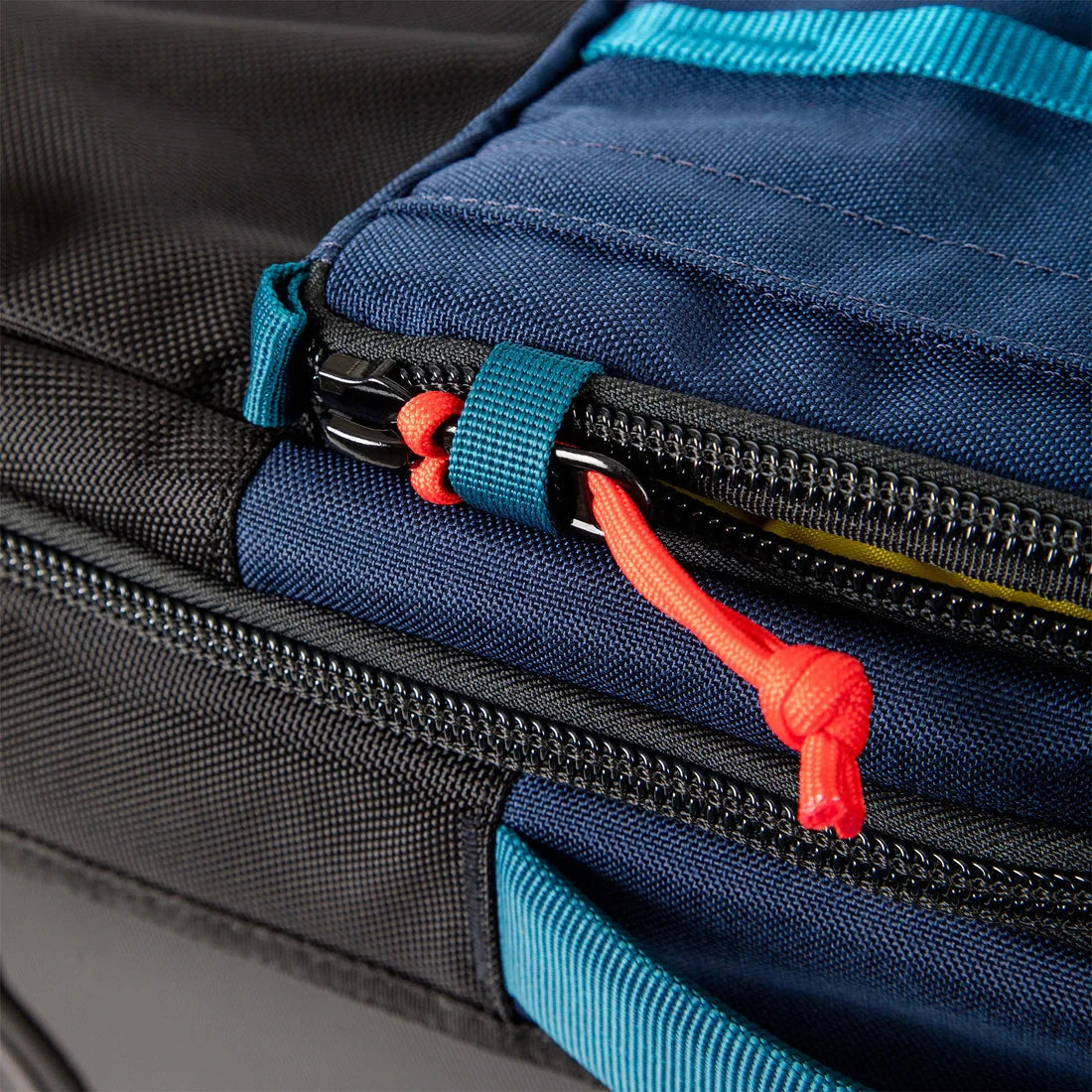 Topo Designs Global Travel Bag Roller Olive/Olive bags Topo Designs