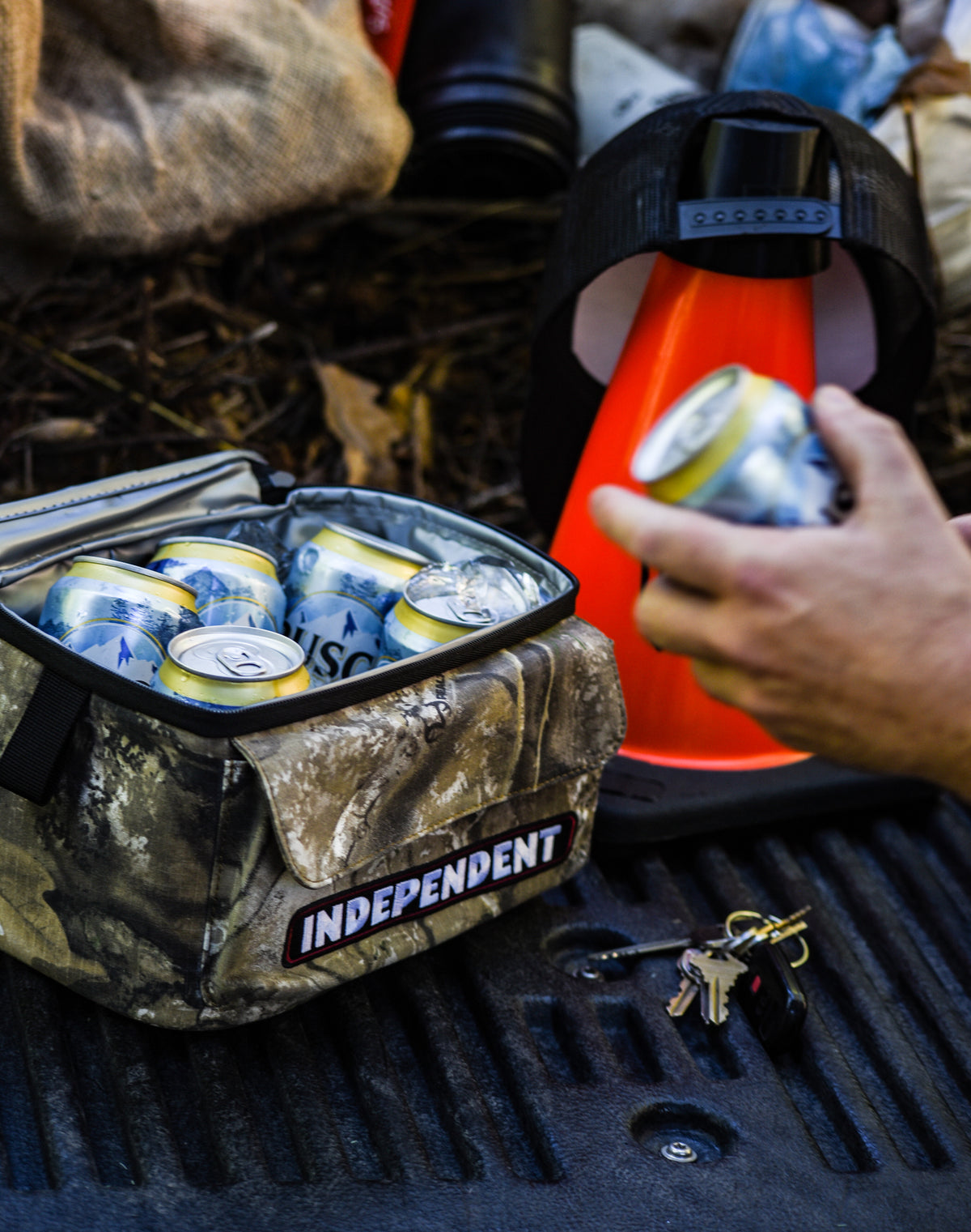 Independent Bar Logo Cooler RealTree APX Camo