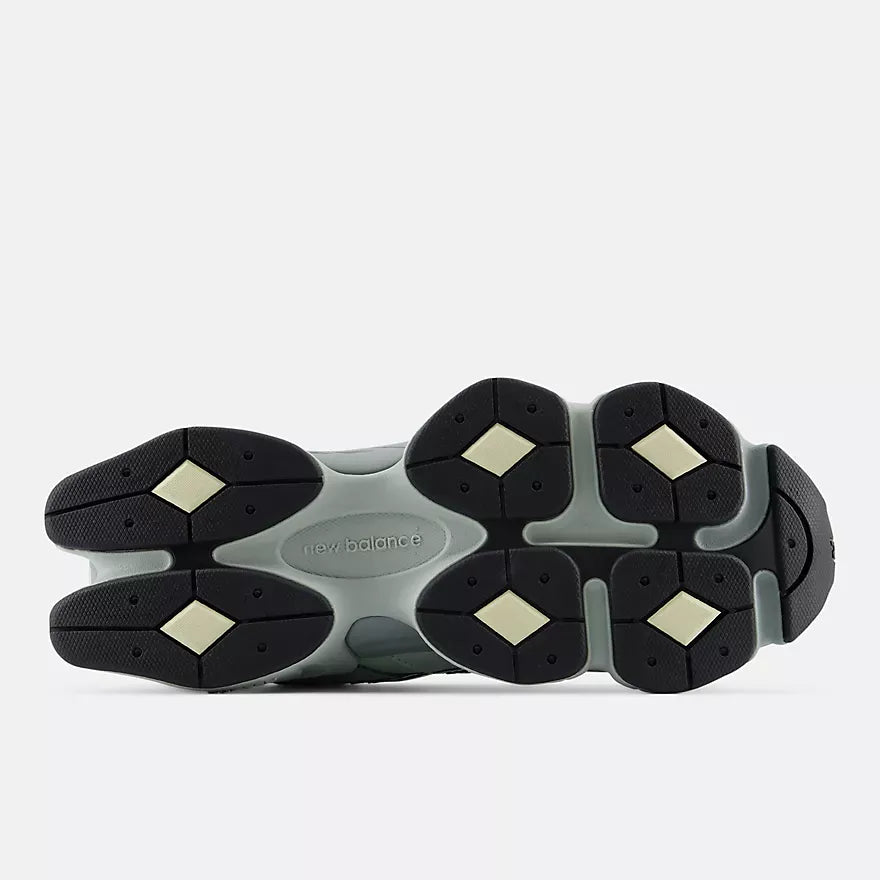 New Balance 9060 Silver Moss/Morel