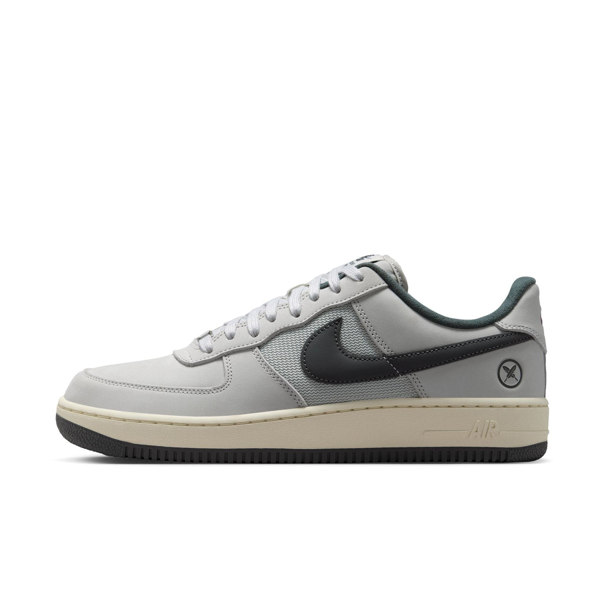 Nike SB Air Force 1 x Yuto White/Iron Grey/Coconut Milk footwear Nike SB 