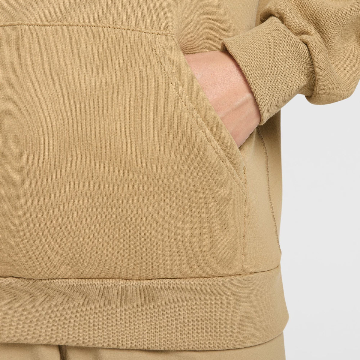 Nike SB Essential Logo Fleece Hoodie Parachute Beige/White hoodies Nike SB 