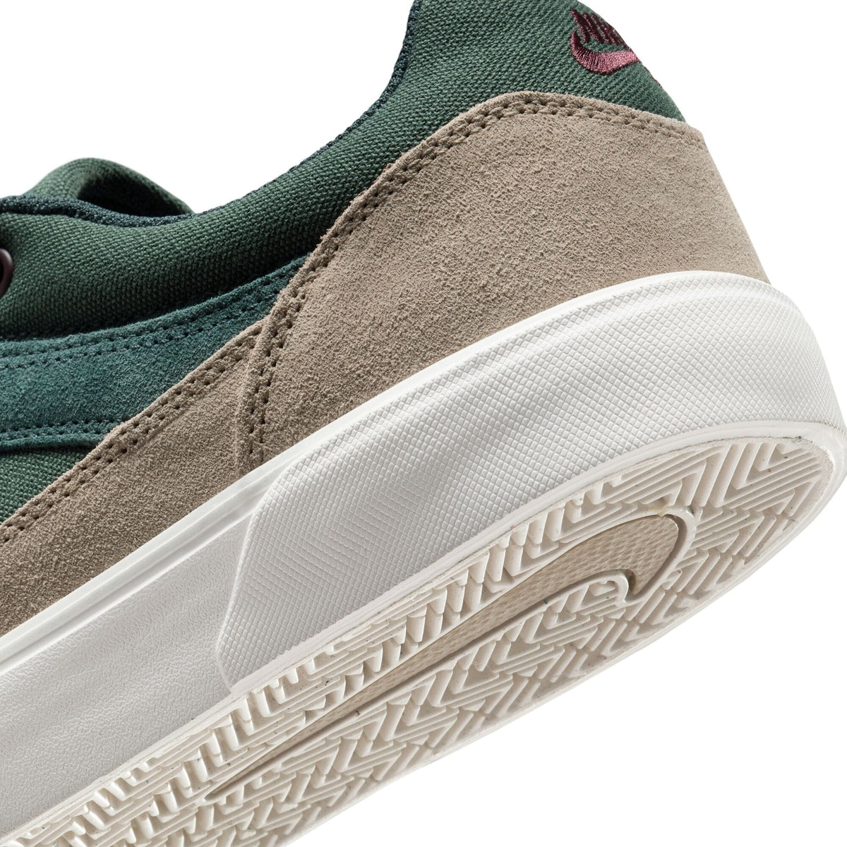 Nike SB Malor Seaweed/Burgandy Crush/Khaki/Phantom footwear Nike SB 