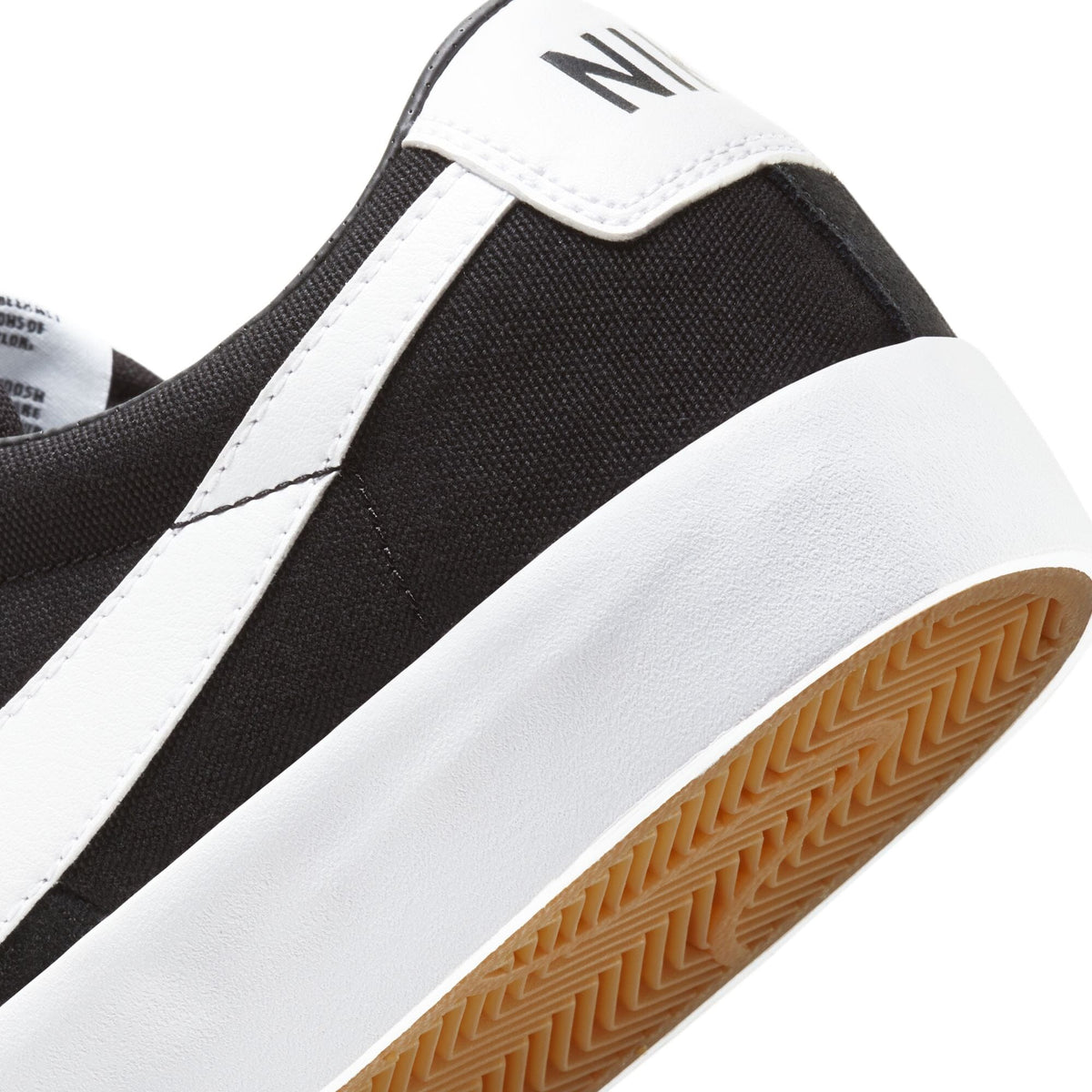 Nike SB Zoom Blazer Low Pro GT Black/White/Gum Light Brown footwear Nike SB 