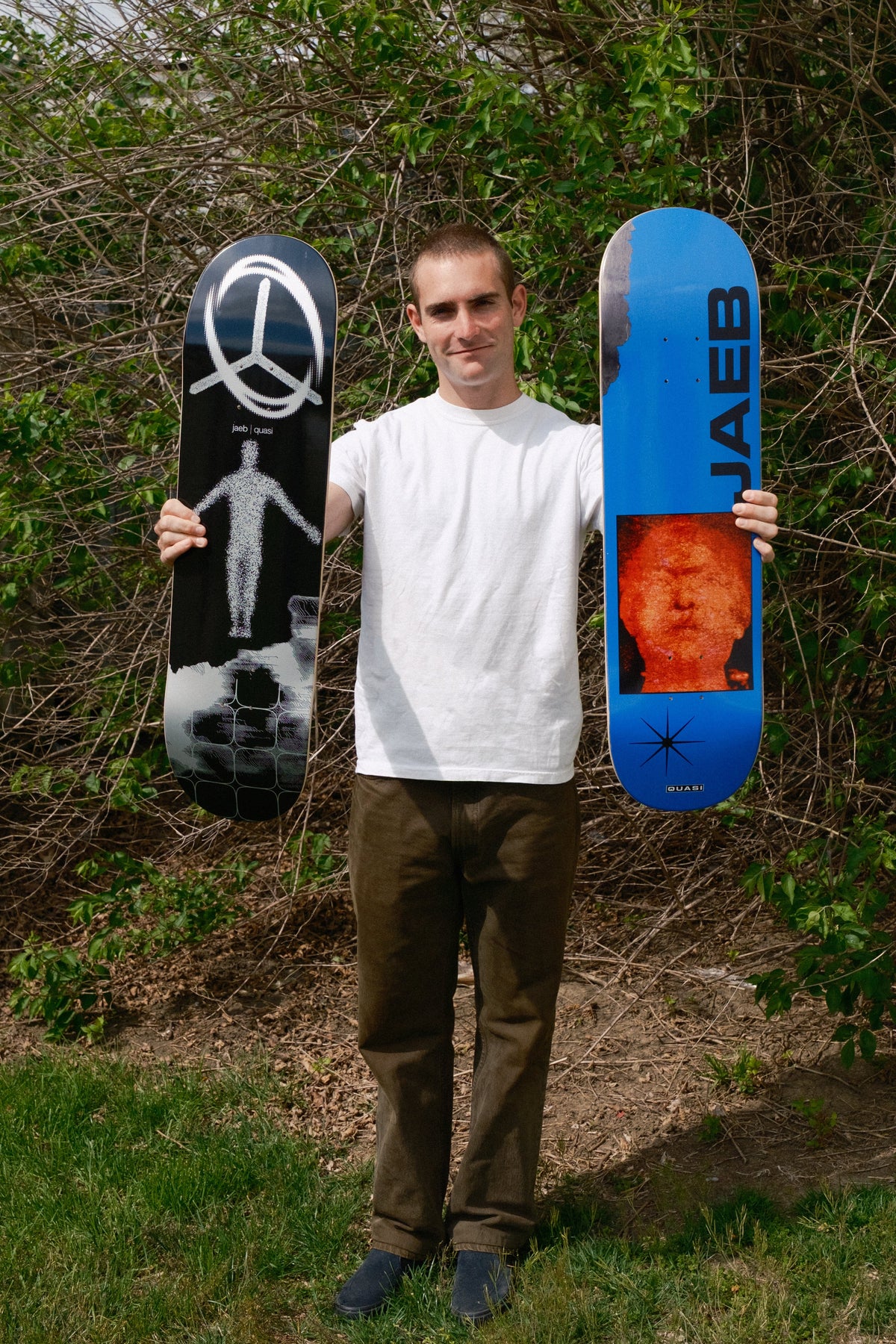 Quasi Jaeb Debut Black Deck 8.25 decks Quasi 