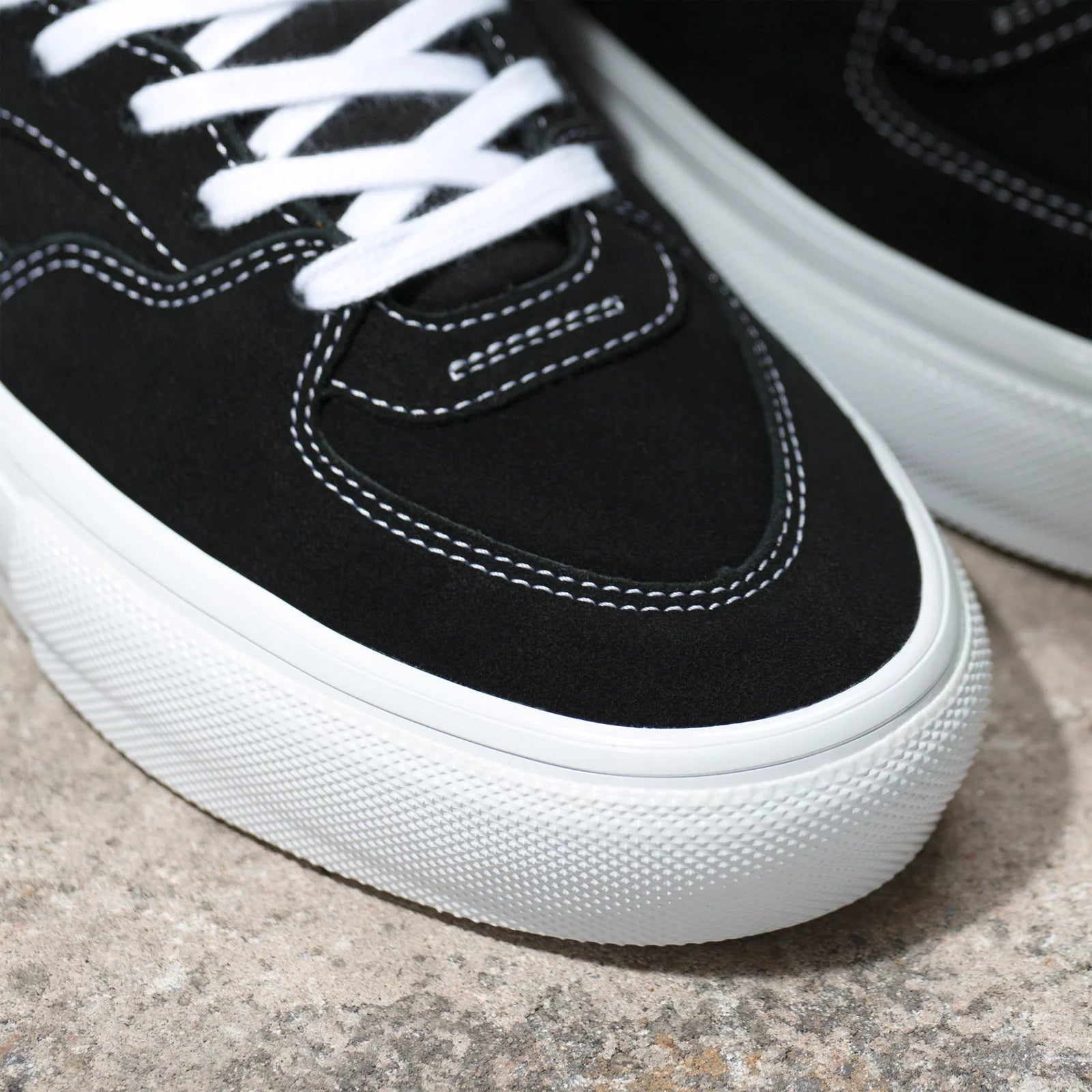 Vans Skate Half Cab Black/White - Coureur Goods Vans Skate Half Cab Black/White - Coureur Goods