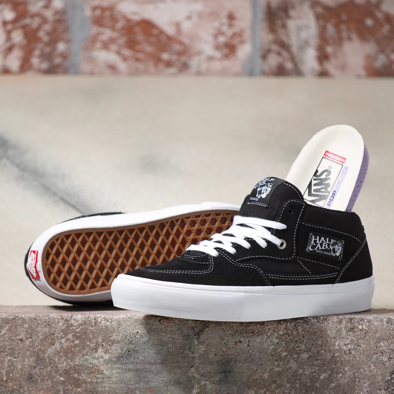 Vans Skate Half Cab Black/White - Coureur Goods Vans Skate Half Cab Black/White - Coureur Goods